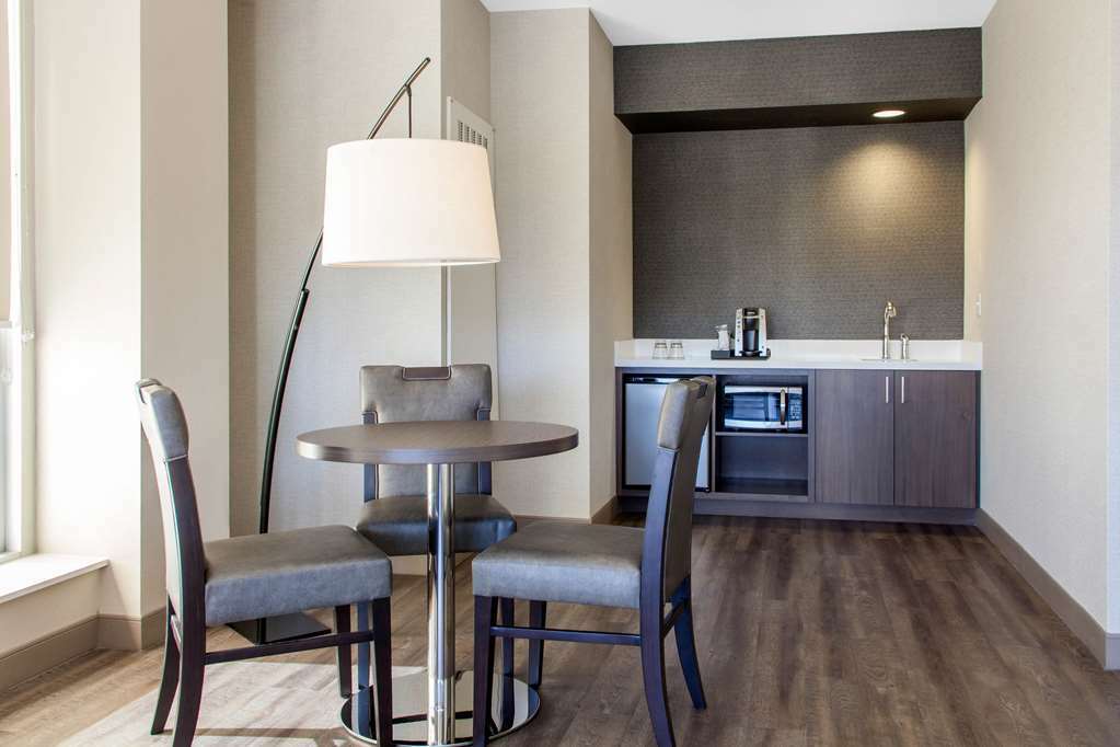 Cambria Hotel & Suites Anaheim Resort Area Room photo